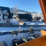 홈스테이 Okazja Noclegi Zakopane Pokoje Z Lazienkami I Balkonami 자코파네