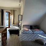 홈스테이 Okazja Noclegi Zakopane Pokoje Z Lazienkami I Balkonami 자코파네
