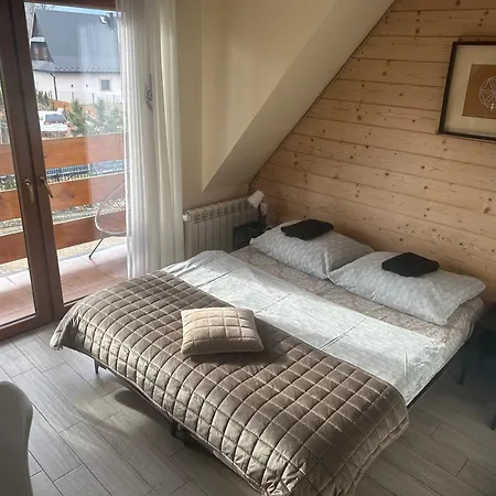 منزل للإقامة Apartament Z Wanna Z Hydromasazem Na Wylacznosc Lub Pokoje Z Prysznicem 2 Osobowe I 4 Osobowe Zakopane Noclegi *