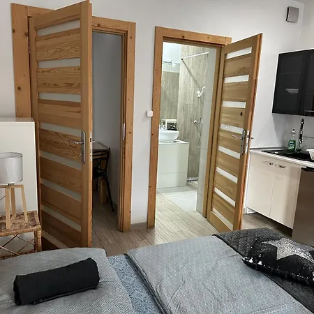 Accommodatie bij particulieren Z Prysznicem 2 3 4 Osobowe Z Lazienka Lub Z Wanna Z Hydromasazem Na Wylacznosc