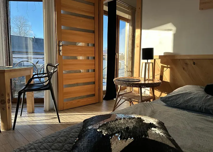 Accommodatie bij particulieren Z Prysznicem 2 3 4 Osobowe Z Lazienka Lub Z Wanna Z Hydromasazem Na Wylacznosc